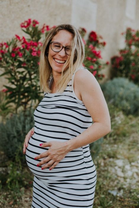 Choisir sa tenue de femme enceinte pour la seance photo de grossesse