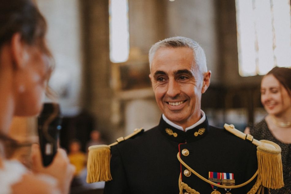 Sourire du marié à la cathédrale de Auch