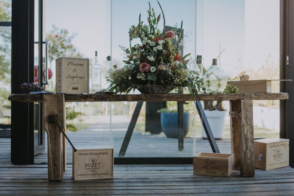 Décoration rustique, sur le thème du vin, fleurs Philippe Blain, Baulieu à Auch