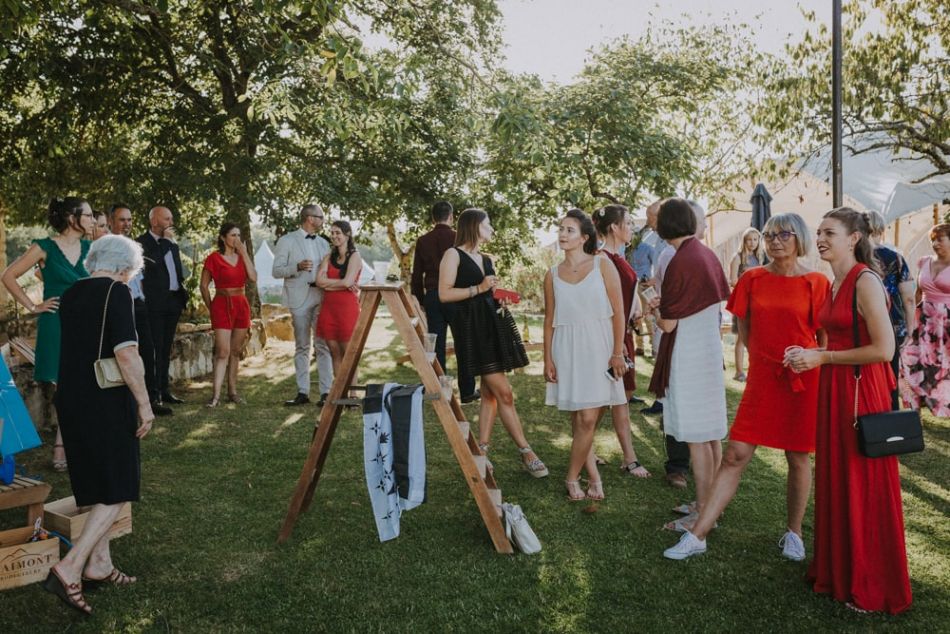 Esprit de fête champêtre pour ce mariage au domaine de Baulieu à Auch dans le Gers