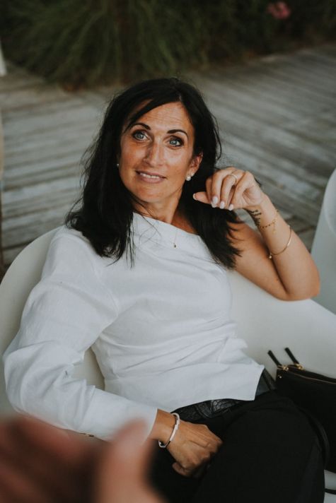 Plein sourire d'un mariage champêtre, au domaine de Baulieu à Auch, Gers