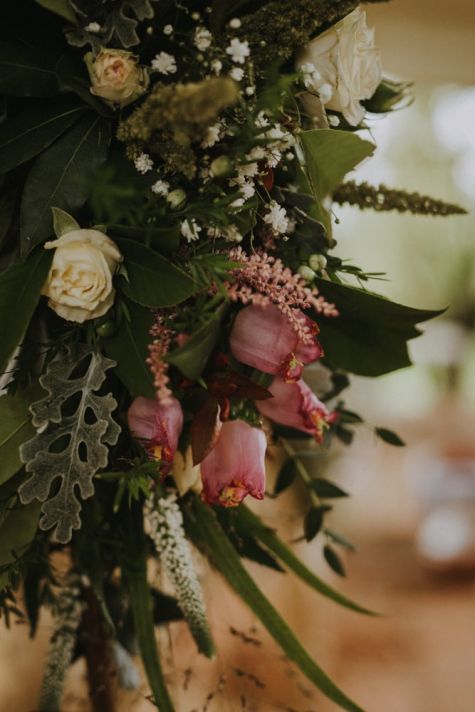 Décoration florale pour mariage romantique et intimiste