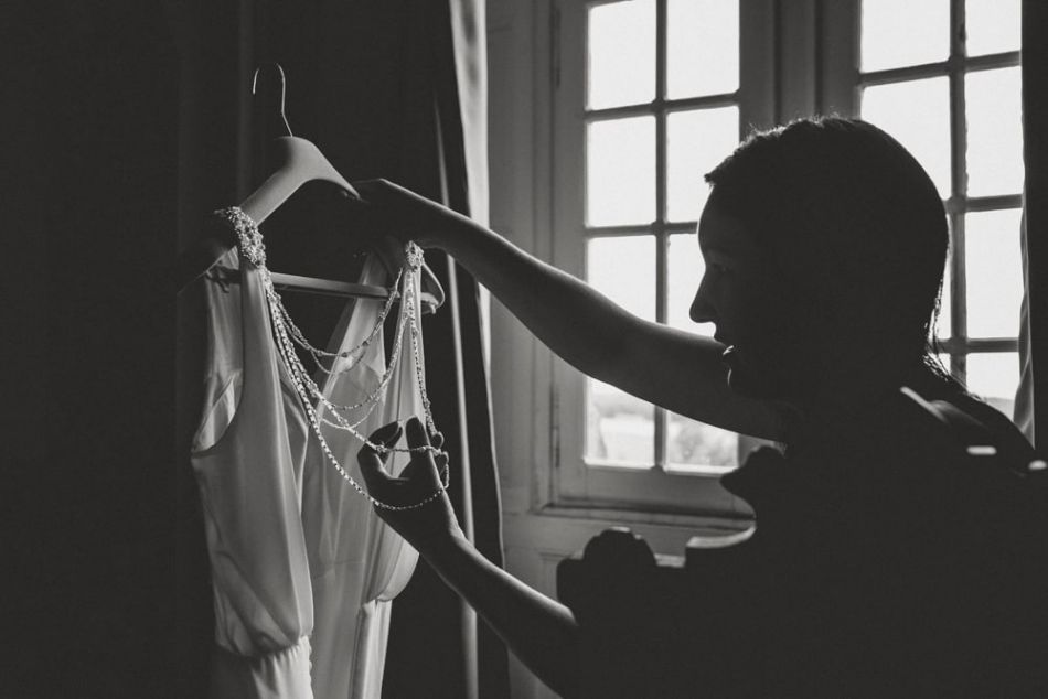 Bridal preparation, English wedding in Perigord in France with MGphotographies