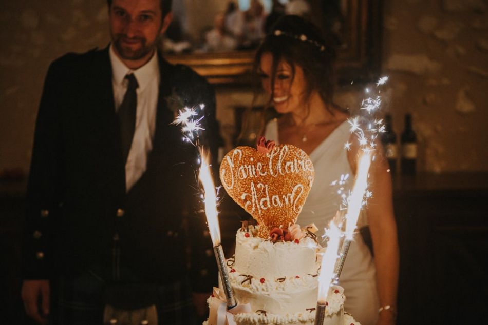 Pièce montée, mariés anglais, Chateau de la Cote, Perigord