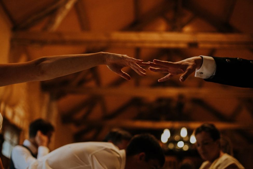 Ceilidh dance au chateau de la Cote pour un mariage anglais