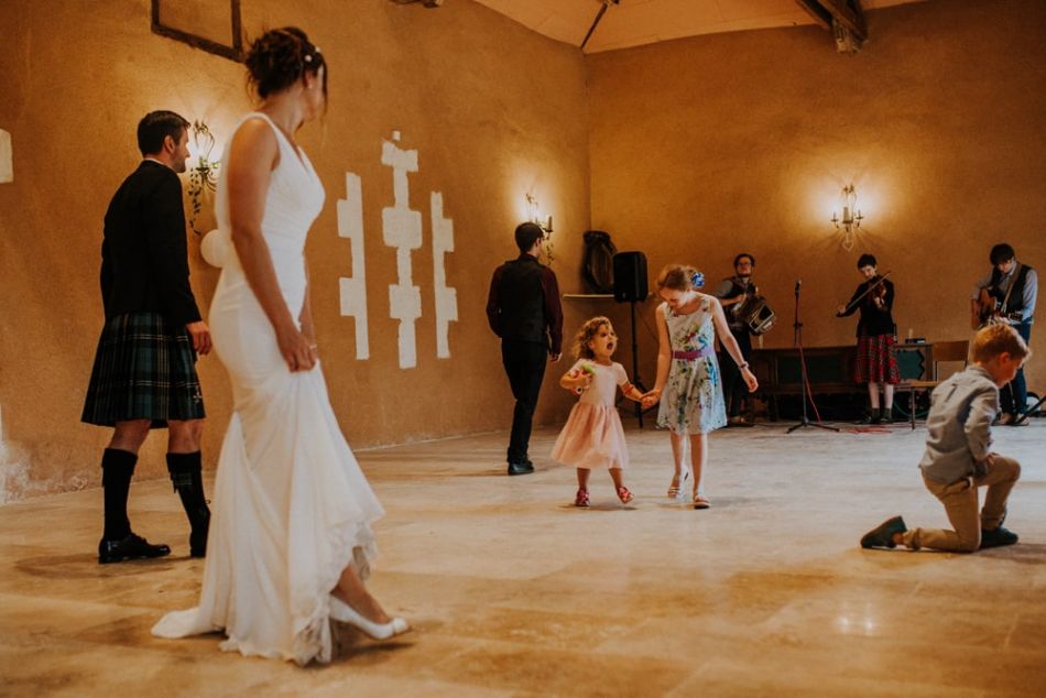ceilidh time at a Scottish English wedding in Perigord in Chateau de la Cote