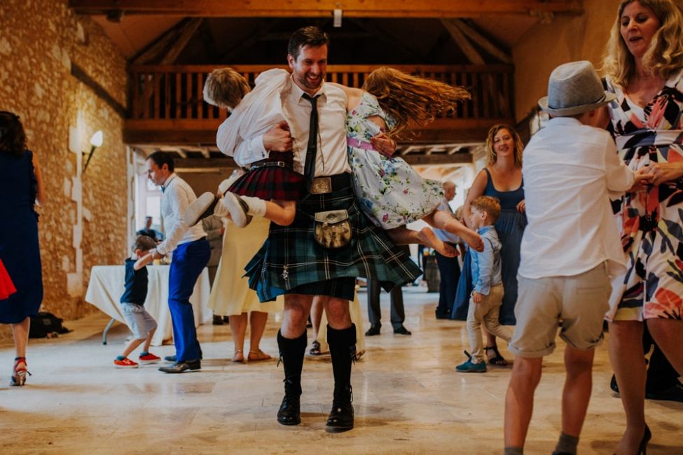 Ceilidh danse ecossaise mariage anglais Chateau de la Cote Perigord
