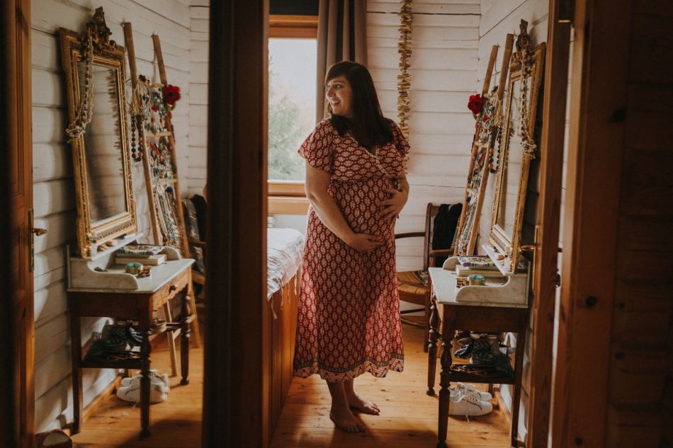 Femme enceinte plénitude séance photo grossesse Auch, avec MGphotographies