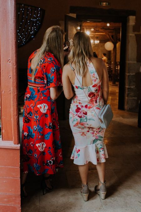 Robes de mariage dans un mariage anglais dans le Perigord