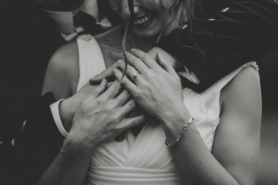 photos des mariés, mariage écossais, chateau de la Cote, Perigord, Sarlat