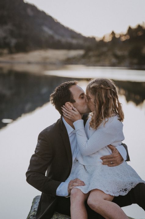 baiser d'amoureux en séance couple avec MGphotographies