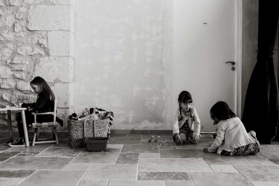 Enfants jouant au domaine de baulieu à Auch, photos de MGphotographies