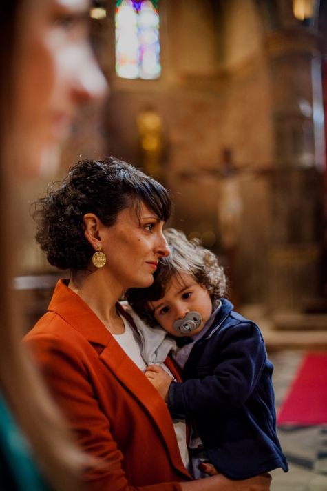 Maman et petit garçon, photo de baptême à Auch, MGphotographies